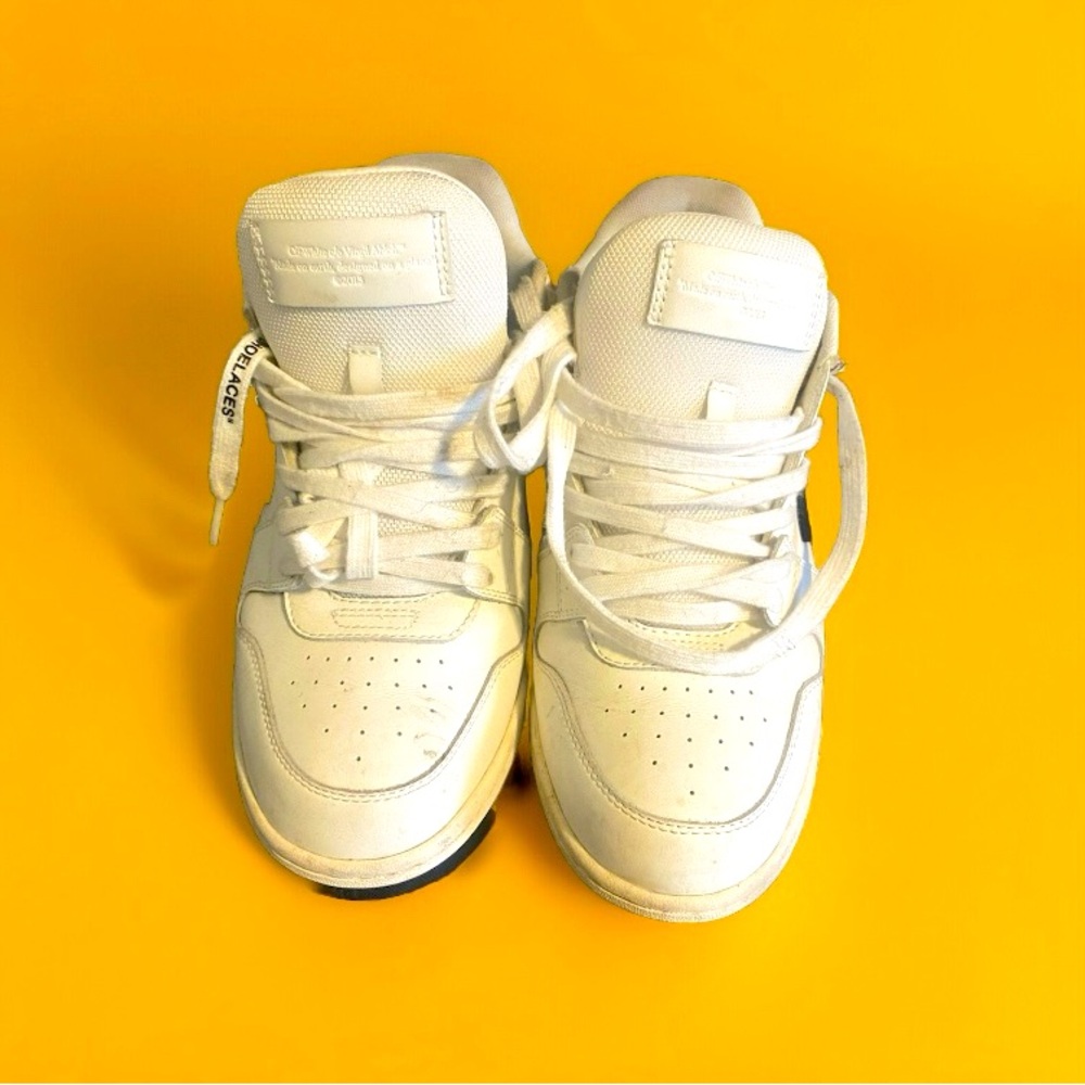 OFF WHITE SNEAKERS